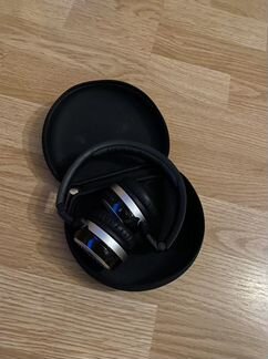 Наушники Mercedes Benz