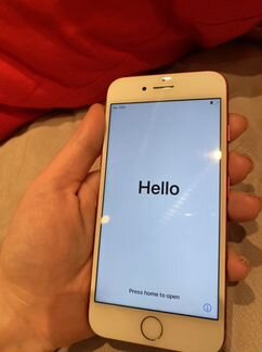 Телефон iPhone 7 128gb red