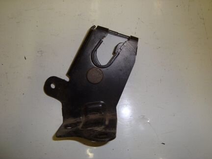 Кронштейн заднего сиденья задний правый Ford Focus