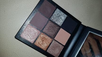 Тени huda beauty. Оригинал