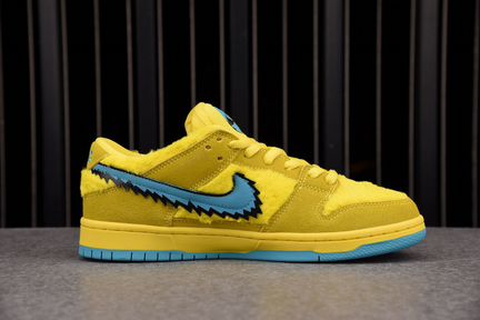 Grateful Dead x Dunk SB Low 36-47