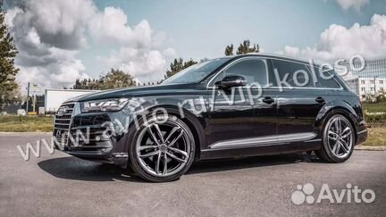 Диски R22 на Audi Q7 Q8