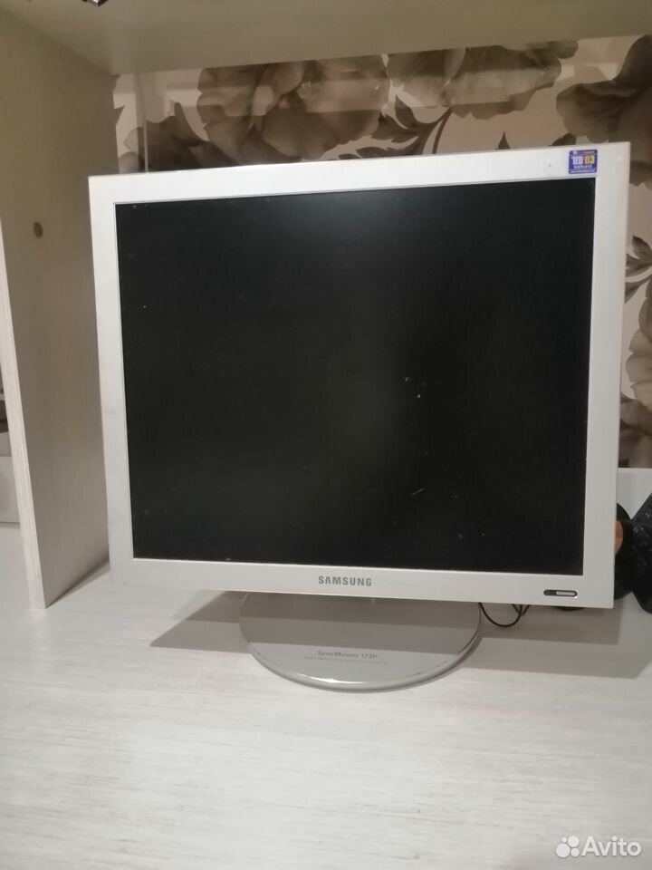 Монитор SAMSUNG