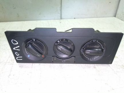 Блок управления отопителем Volkswagen Polo