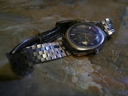 Первые кварцевые часы Gerard Perregaux 1970г