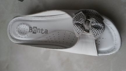 Шлёпанцы женские. Новые. Benta. Размер 38