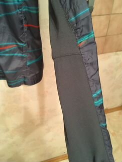 Беговая куртка