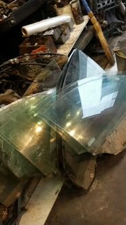 Mazda 323 стекло