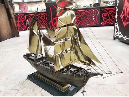 Корабль Бригантина