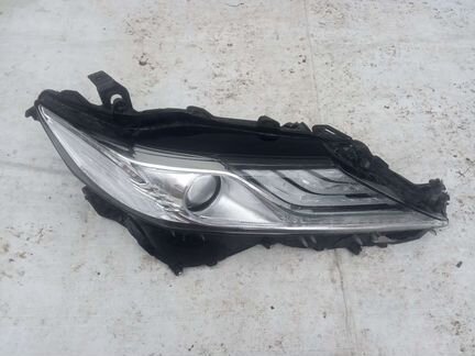 Тойота Камри XV 70 (2018) фара правая