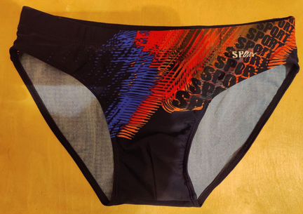 Плавки мужские яркие