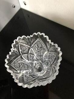 Хрустальная ваза