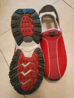 Кроссовки женские