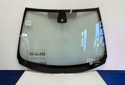 Лобовое стекло на Рено Меган 3. Нoвoе