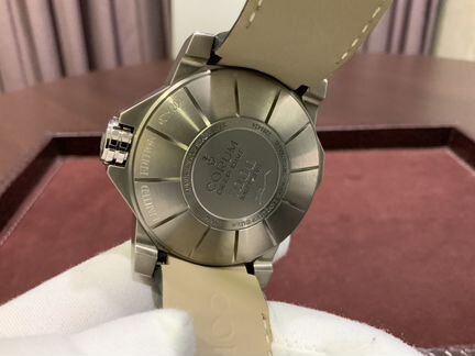 Новые часы Corum Admirals Cup Seafender Deep Dive