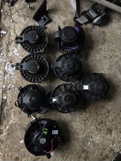 Моторчик печки Mazda