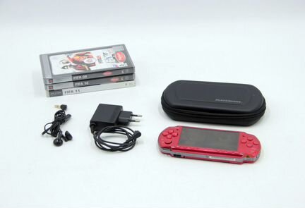 PSP 3008 RED + карта памяти 8GB