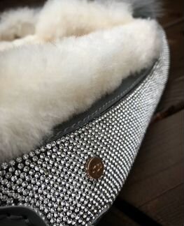 UGG & Мокасины со стразами