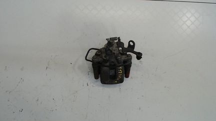 Суппорт правый задний Peugeot Partner, 2010