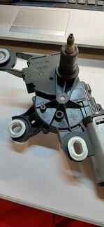 Мотор стеклоочистителя audi Q5 задний