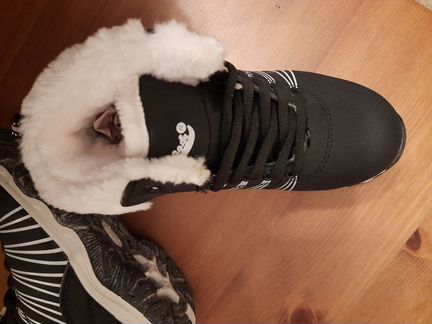 Кроссовки зимние