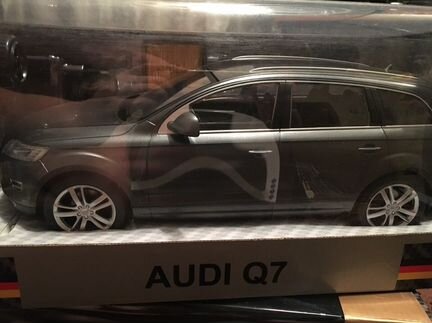 Радиоуправляемая машинка MJX R/C Audi Q7 114