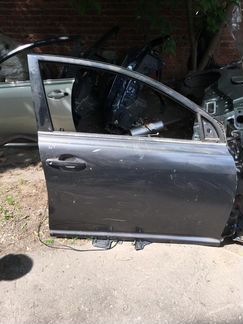 Дверь с дефектом Тойота Авенсис Toyota Avensis T25