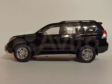 Toyota Land Cruiser Prado 150 Дилерский 1:18