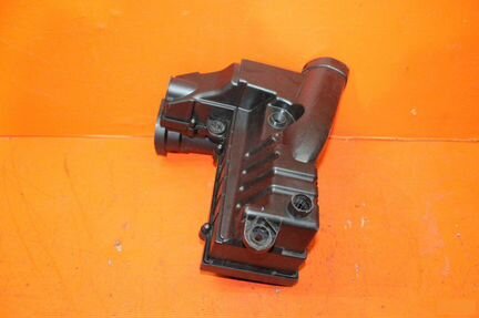 Корпус воздушного фильтра Skoda Yeti 1 2009-2018