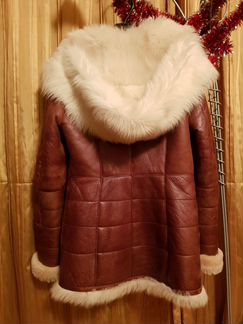 Женская кожаная дубленка коричневая