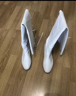 Белые сапоги (ботфорты) Casadei