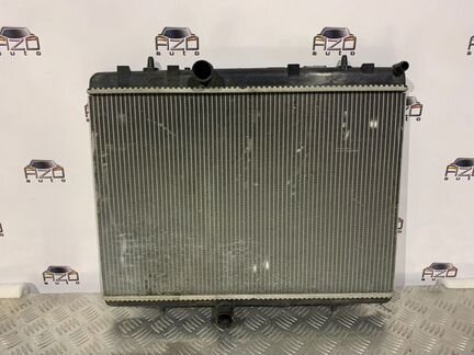 Радиатор охлаждения двигателя Citroen C4 B7 1.6