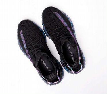 Кроссовки adidas yeezy boost