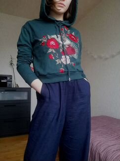 Толстовка утеплённая с вышивкой