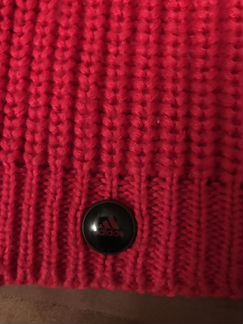 Шапочки Adidas и др.3 шт. Пакетом