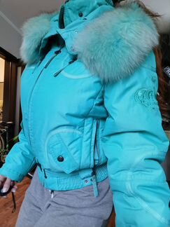 Продам укороченную зимнюю куртку автоледи