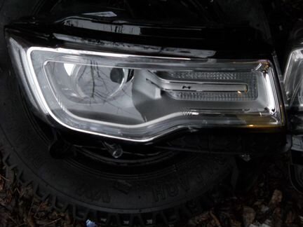 Jeep Grand Cherokee Wk 2 Фары Передние В сборе