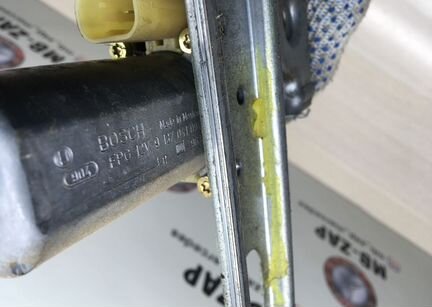 Стекоподъёмник задний левый Mercedes W163