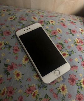 Телефон iPhone