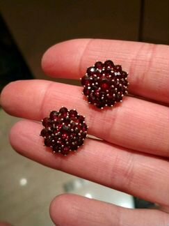 Винтажный комплект. Брошь и клипсы