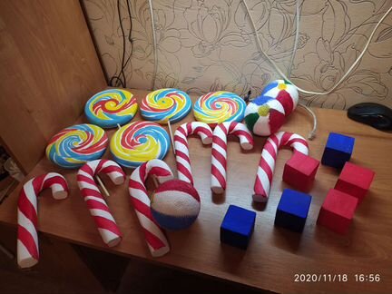 Ёлочные игрушки из пенопласта