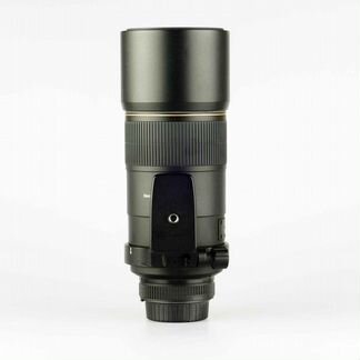 Nikon 300mm f/4 AF-S Nikkor D ED