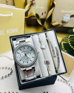 Муж набор Michael Kors часы + два браслета новый