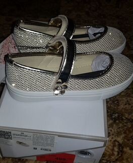 Туфли для девочки 28 размер новые