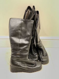 Зимние женские сапоги 38