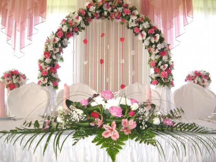 Свадебное оформление цветами