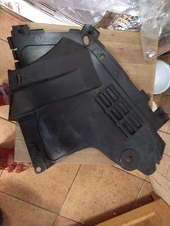 Подкрылок для рено логан 2011