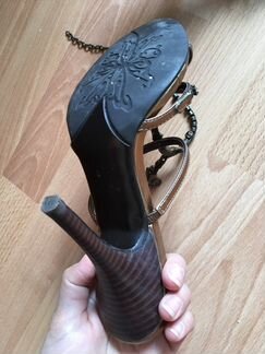 Босоножки
