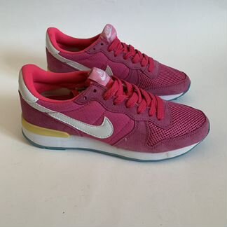 Кроссовки Nike internationalist