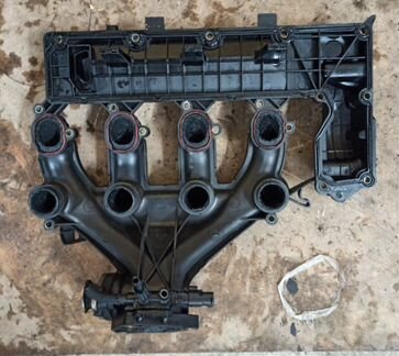 Крышка клапанов Ford Mondeo 4 2007-2010 2.0 tdci